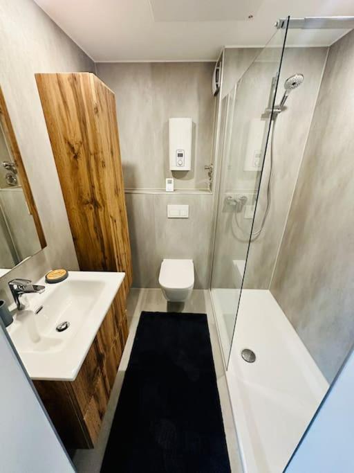 Rheinnest , Neue Und Gemuetliche Wohnung Дормаген Экстерьер фото